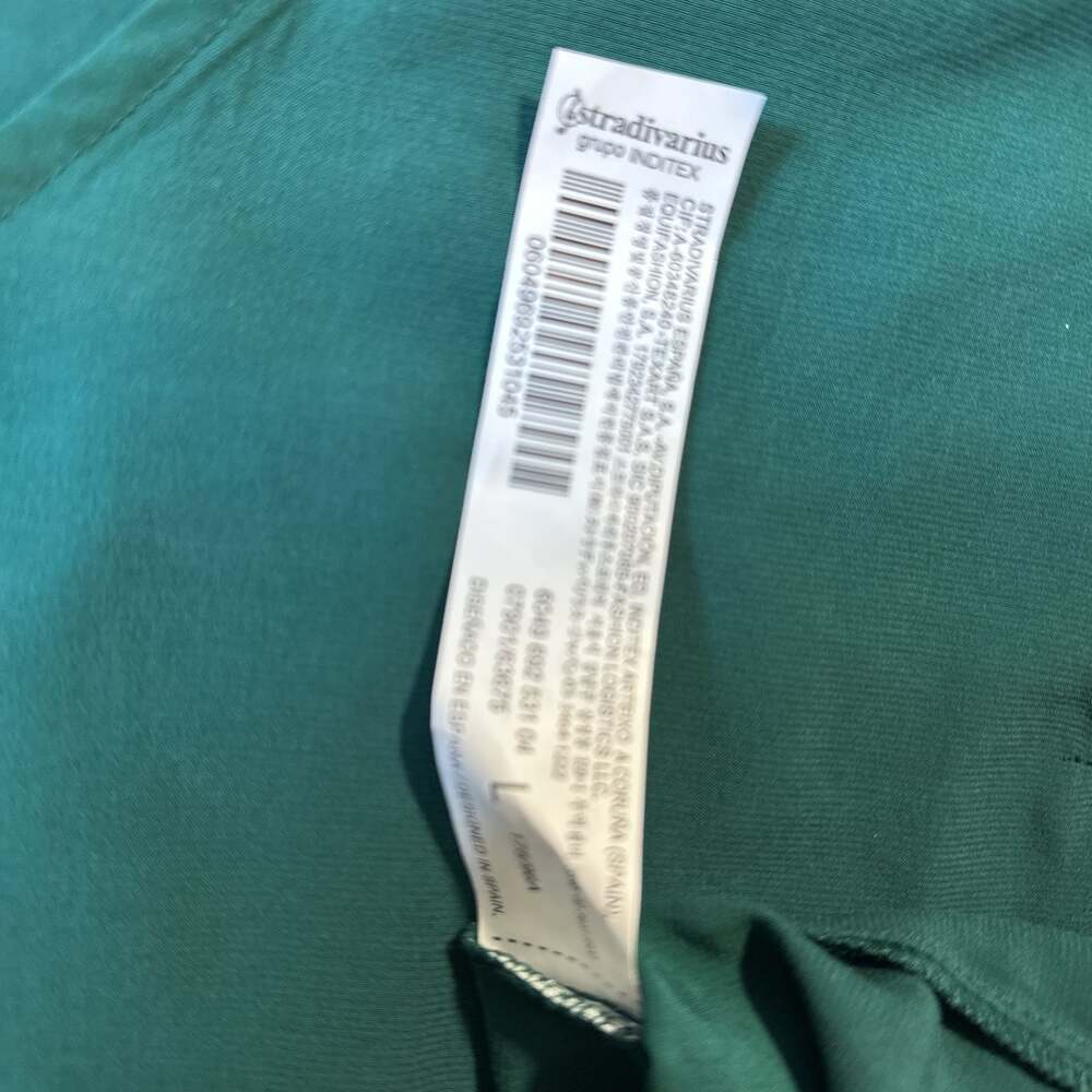 Stradivarius Emerald greene Ruffle Blouse Size Large Top boho chic - Picture 6 of 8